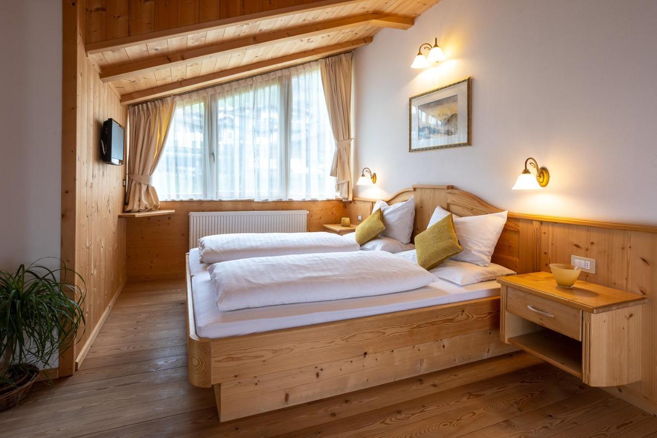 Apartments Etruska Gabriela Santa Cristina Val Gardena Zewnętrze zdjęcie