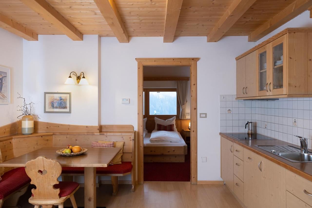 Apartments Etruska Gabriela Santa Cristina Val Gardena Zewnętrze zdjęcie