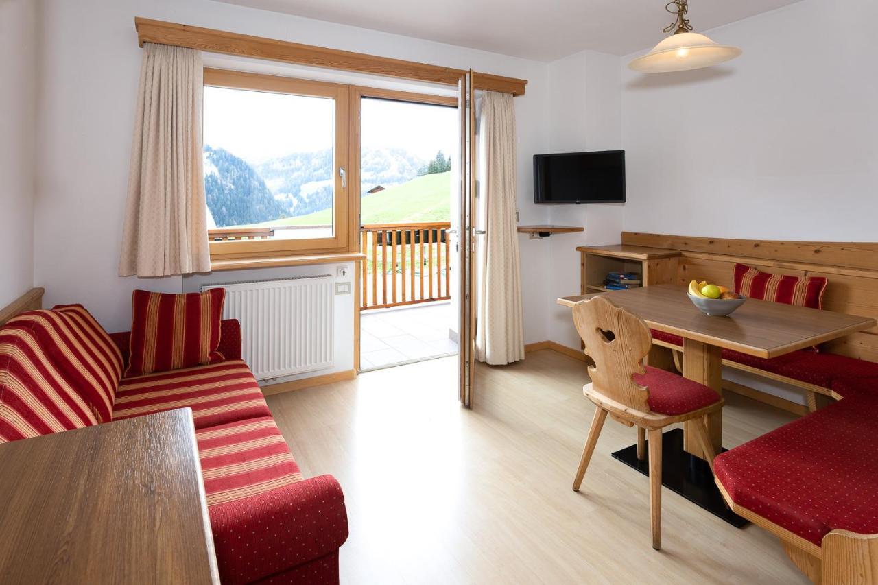 Apartments Etruska Gabriela Santa Cristina Val Gardena Zewnętrze zdjęcie